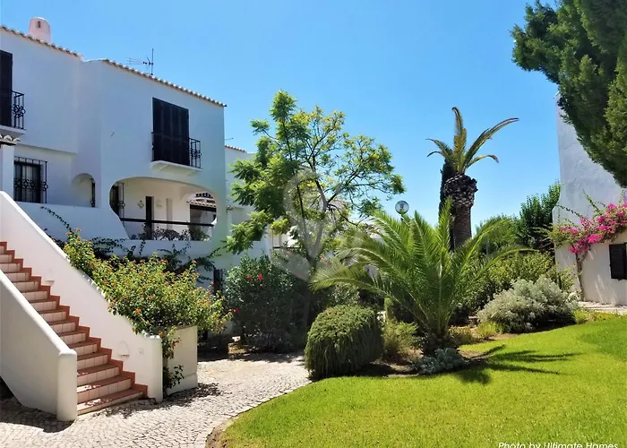 Camelia 67 At Sao Rafael - Albufeira